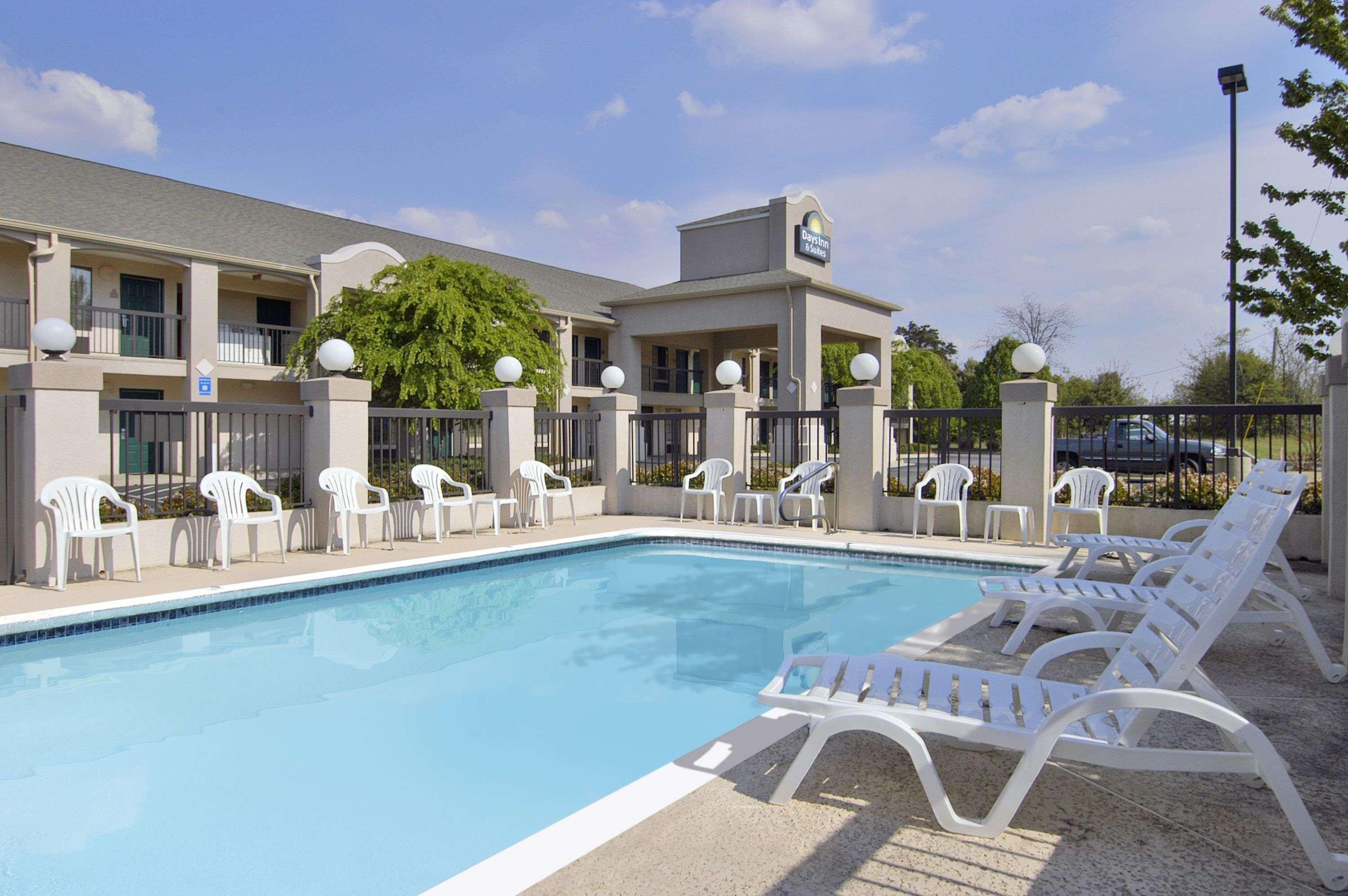 Days Inn & Suites By Wyndham Fort Valley Exterior foto